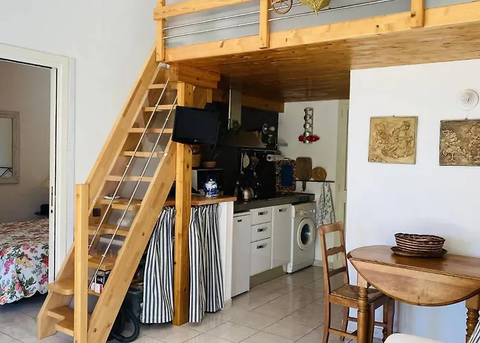 Libeccio 1 Apartment *